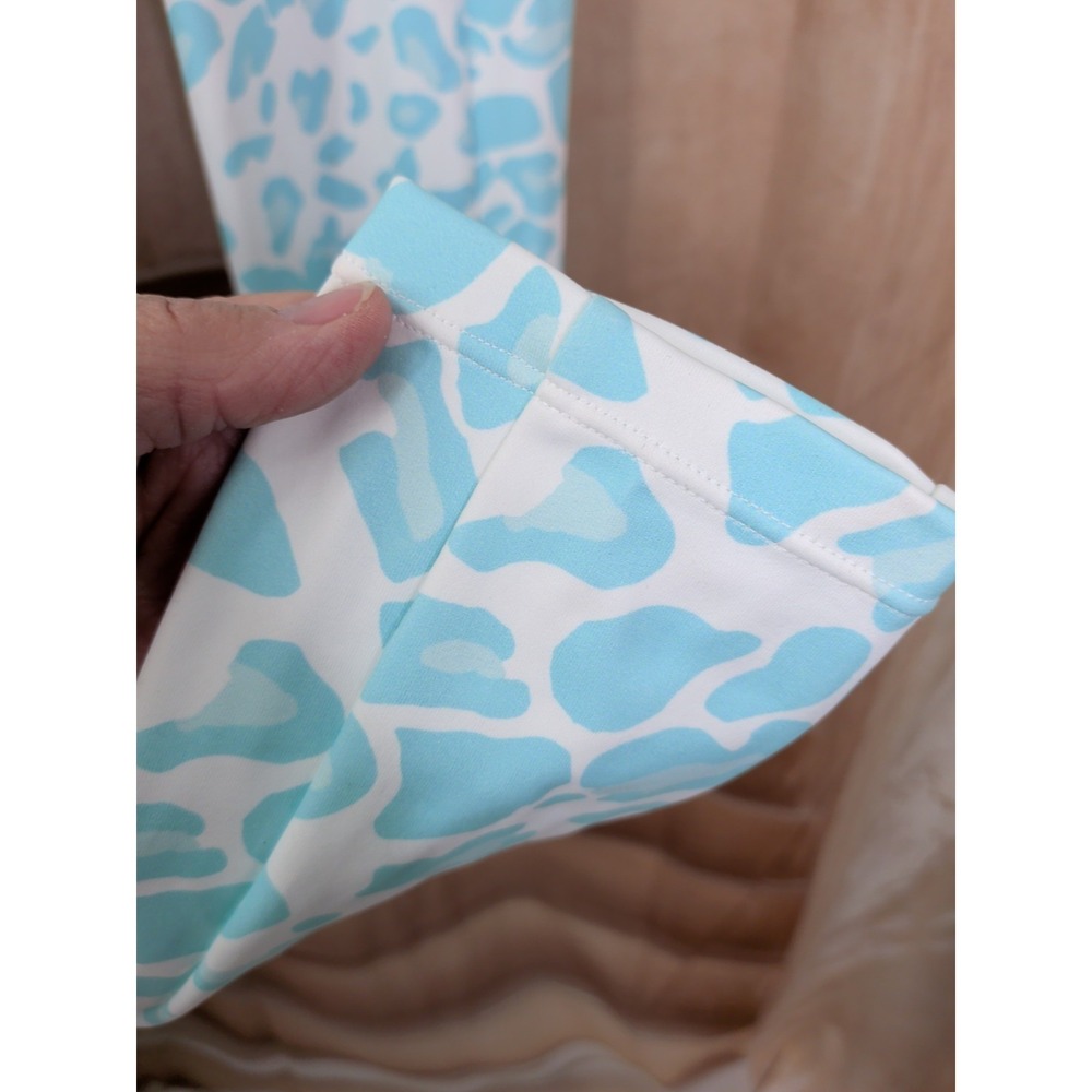 Beach Bunny Aqua Leopard Print Leggings - Picture 4 of 7